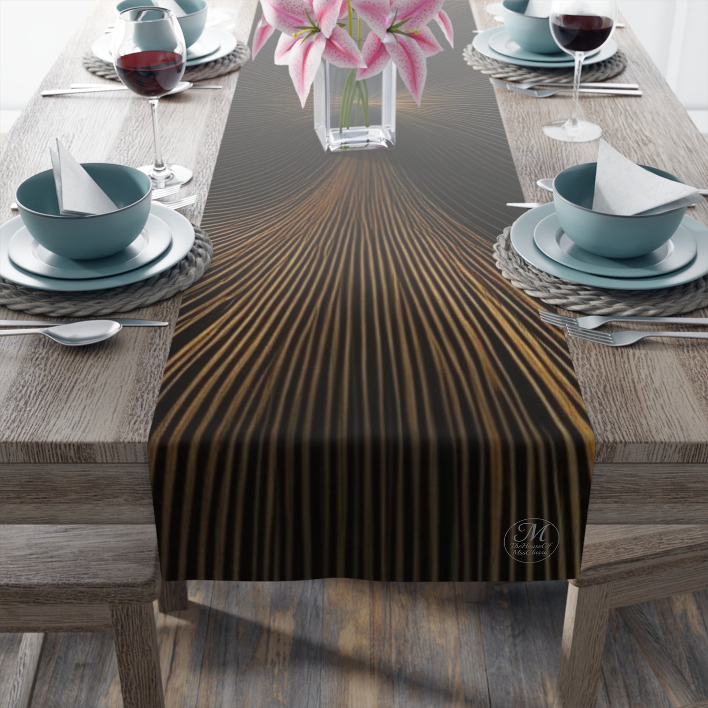 Golden Wave Lines Table Runner | Abstract Metallic Stripe Dining Decor