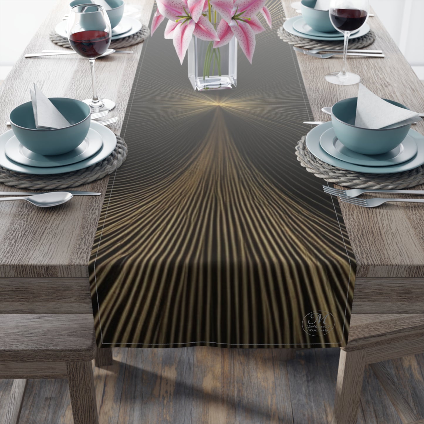 Golden Wave Lines Table Runner | Abstract Metallic Stripe Dining Decor